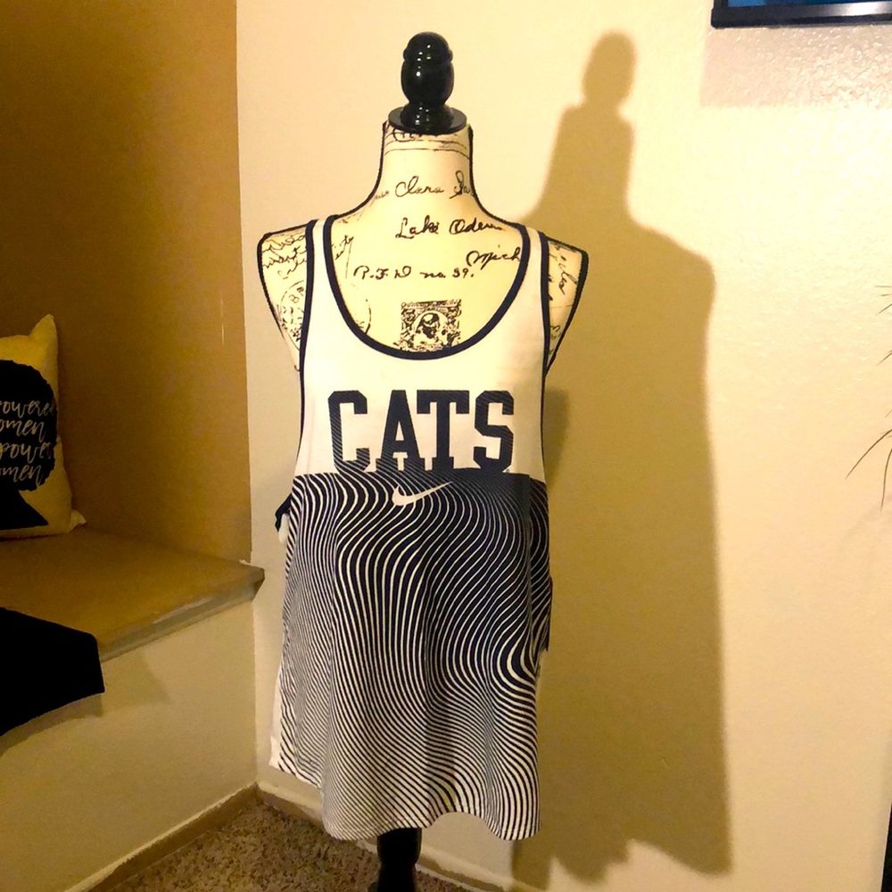 Women’s College Nike dry fit tank top.